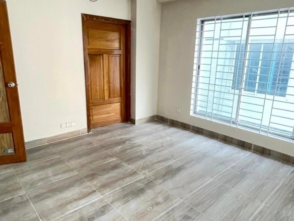 Flat for sale in Bashundhara R/A